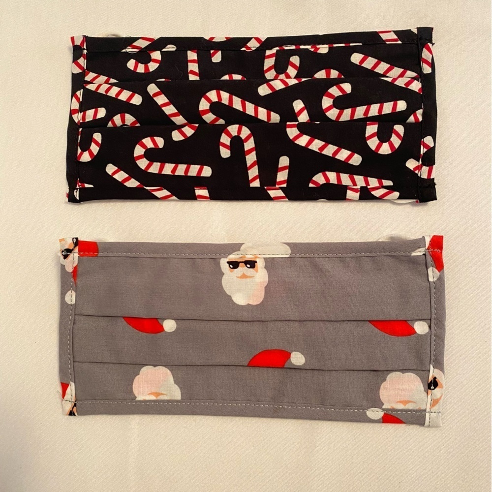 Old Navy Christmas Holiday Reusable Washable Adult Face Masks Set Of 2